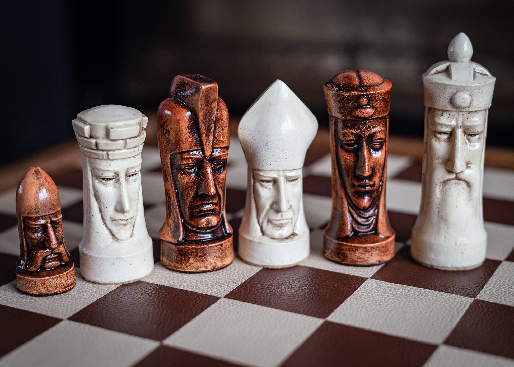 Made to order - Chess set, Gothic heads, similar to one used in orginal Star Trek series. In aged stone and mahogany. BOARD NOT INCULDED