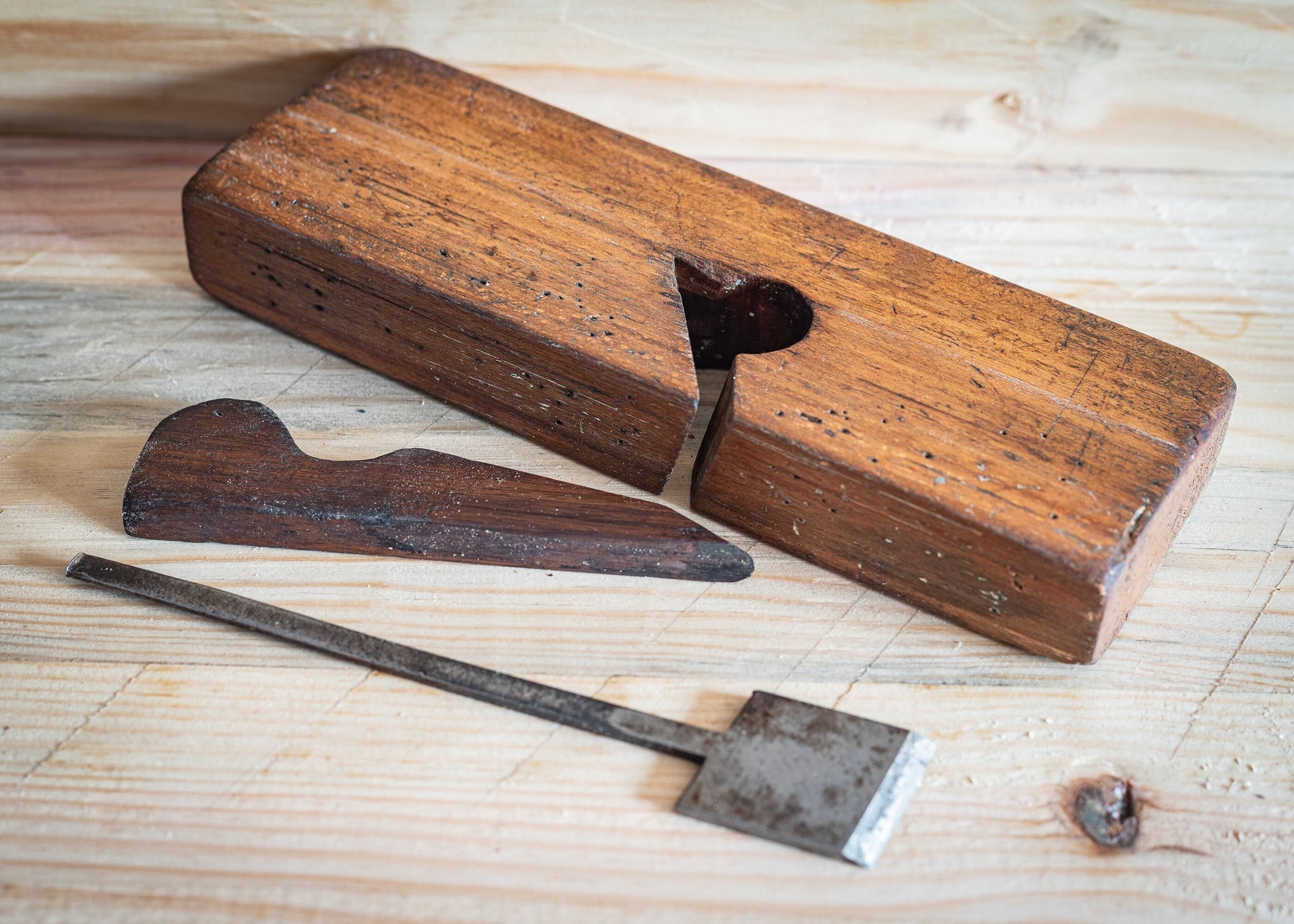 Vintage Wooden 1 1/4" skew plane.