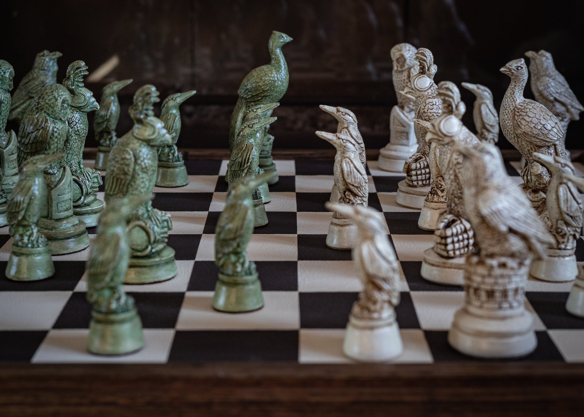 Made to order - Chess set, British birds, similar to the set in Blade Runner and Stranger Things SE4, in jade and ivory. BOARD NOT INCULDED