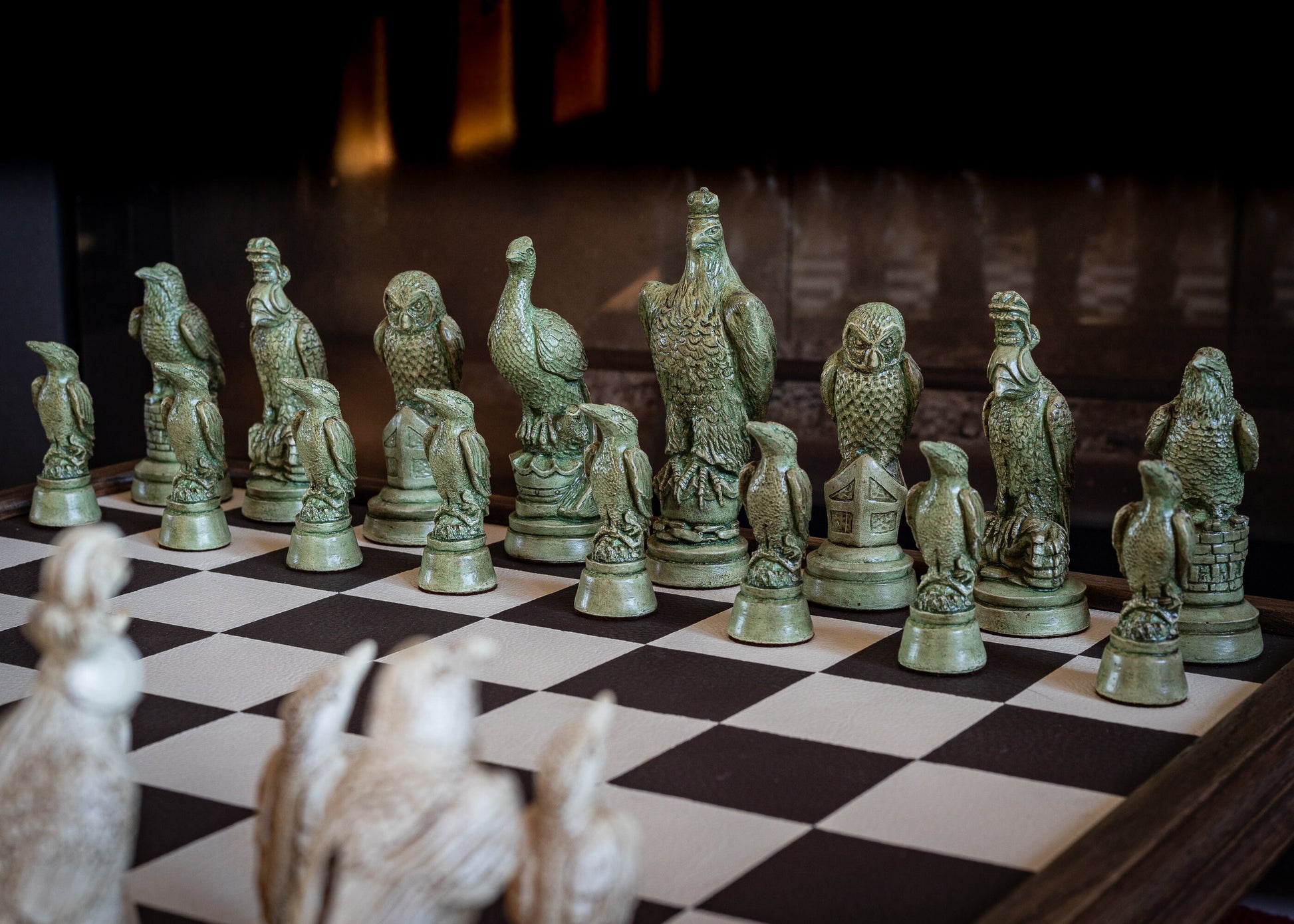 Made to order - Chess set, British birds, similar to the set in Blade Runner and Stranger Things SE4, in jade and ivory. BOARD NOT INCULDED