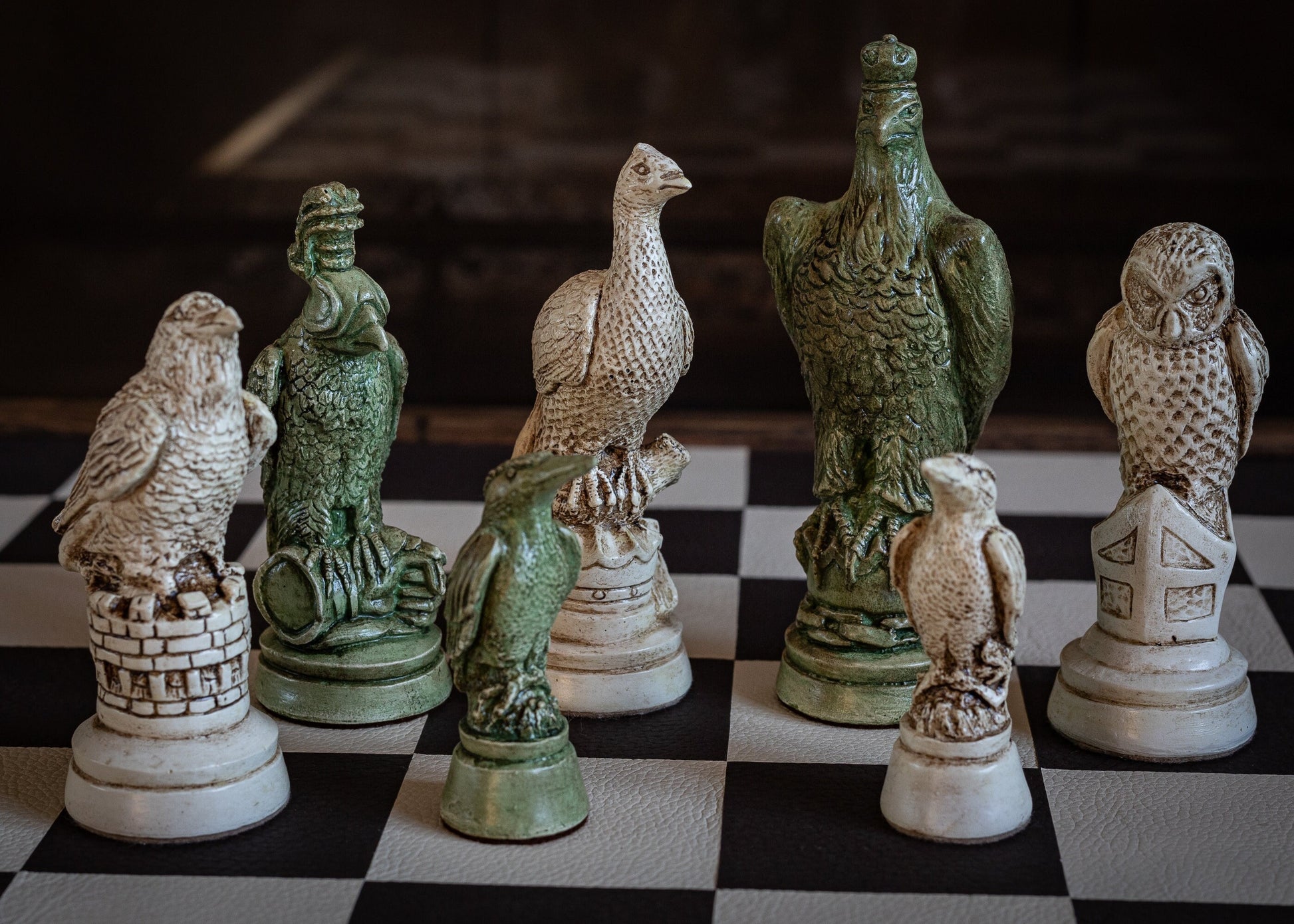 Made to order - Chess set, British birds, similar to the set in Blade Runner and Stranger Things SE4, in jade and ivory. BOARD NOT INCULDED