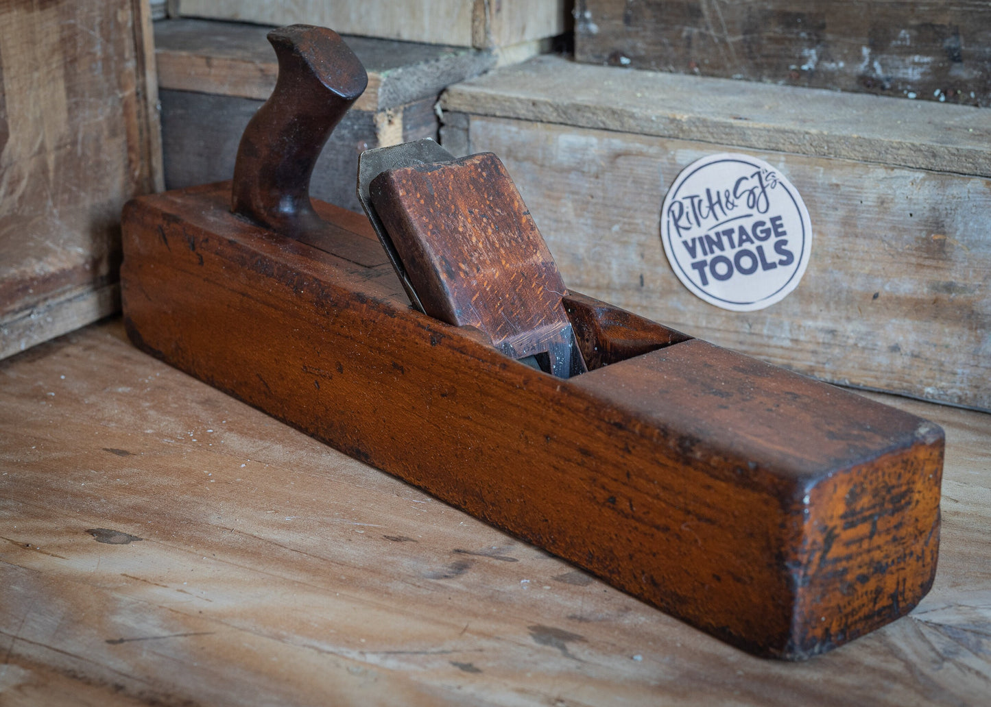 Vintage 17" wooden jack / fore plane, by A Mathieson & Son, with 2 1/4" C. Nurse blade.