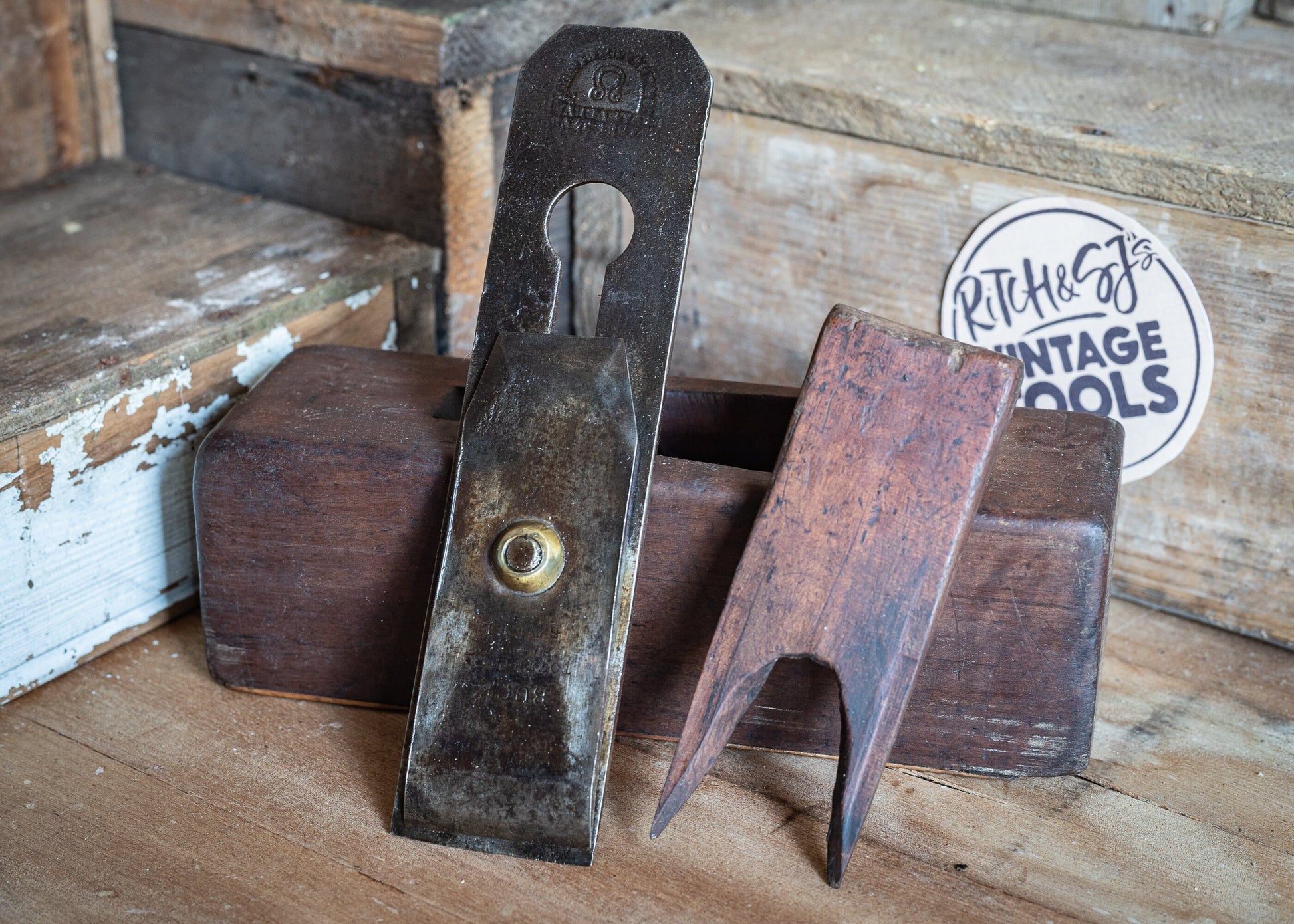 Vintage 8" Wooden smothing plane, with 1 3/4" Thos. Ibbotson blade and Buck chip breaker.