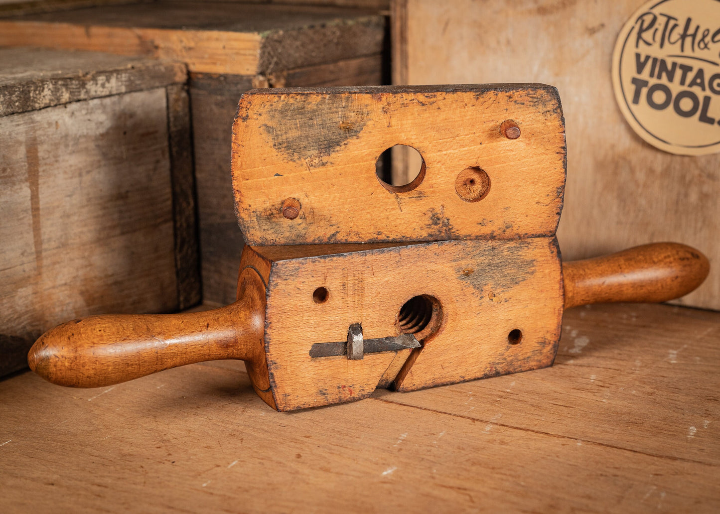 Vintage 3/4" twin handled, thread cutting screw box.