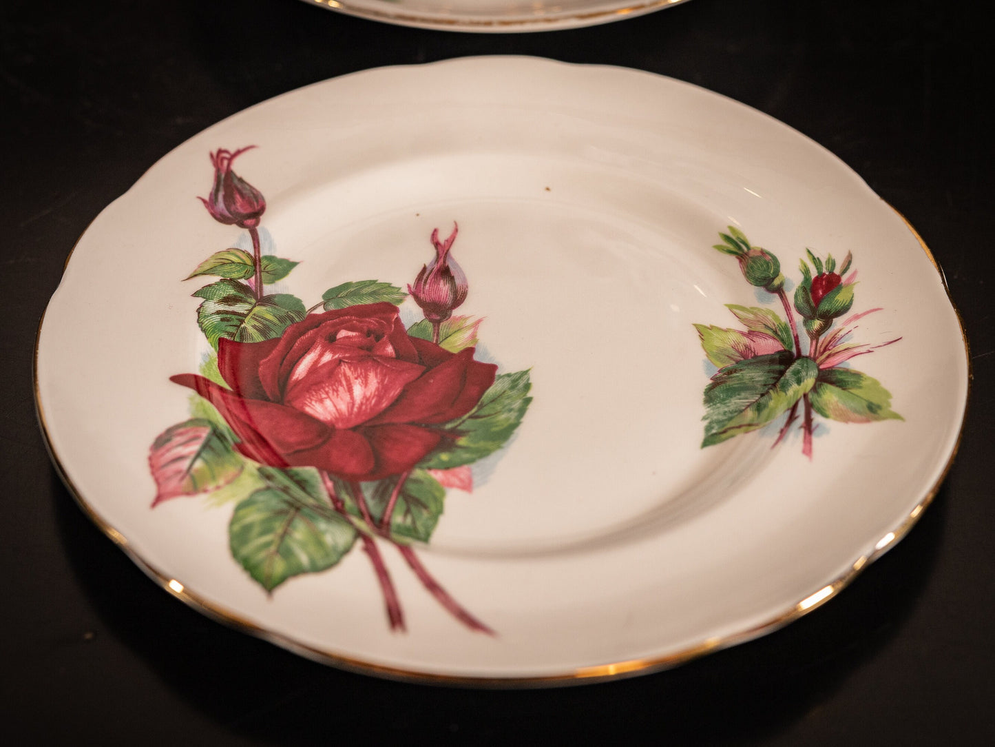 Stunning Vintage Paragon China trio, in the 'Authentic World Famous Wheatcroft Roses - Grand Gala, by Henry Wheatcroft'