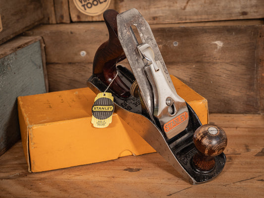 Vintage Stanley No.4, Type 19, smoothing plane, in the original box.