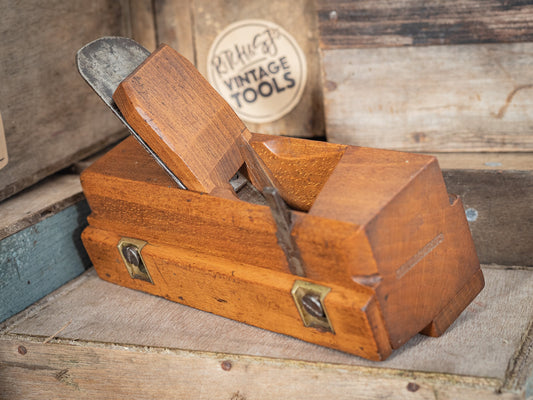 Vintage wooden panel raising plane, by S. King, Hull, England. Very rare to find and over 200 years old.